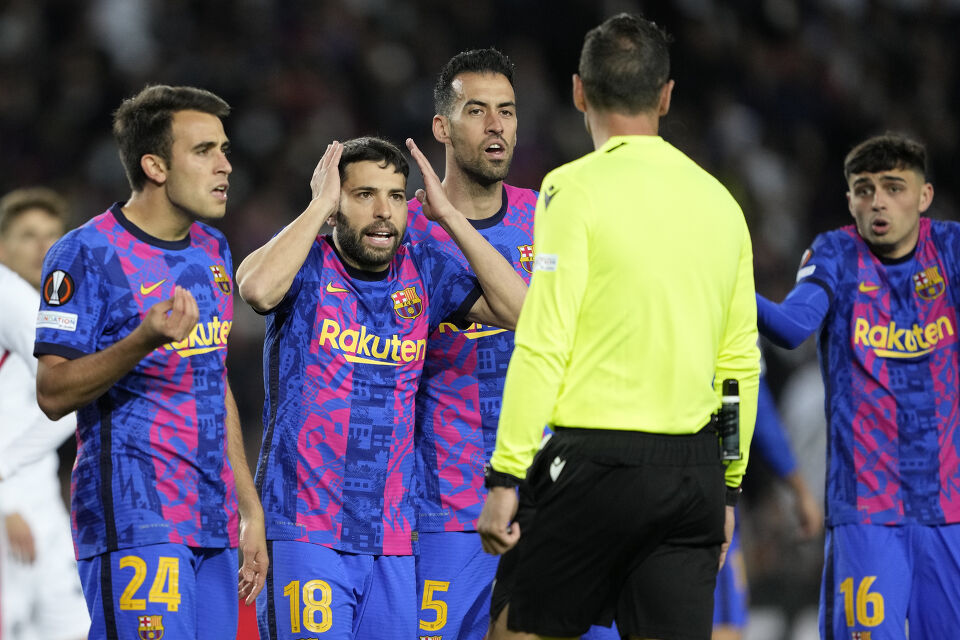 Айнтрахт изхвърли Барселона от Лига Европа и смълча "Камп Ноу" 1