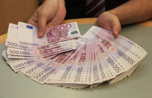 Истерия - предлагат билети за финала в Тирана за 10 000 евро 3