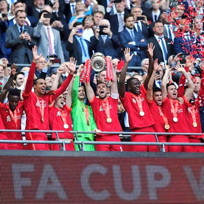 Ливърпул заслепи Челси за втори трофей през сезона 1
