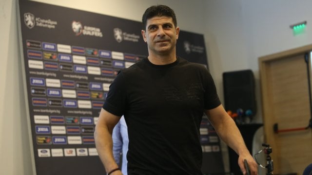 Стоичков към ЦСКА: Жалко за загубата, но има още много мачове 10