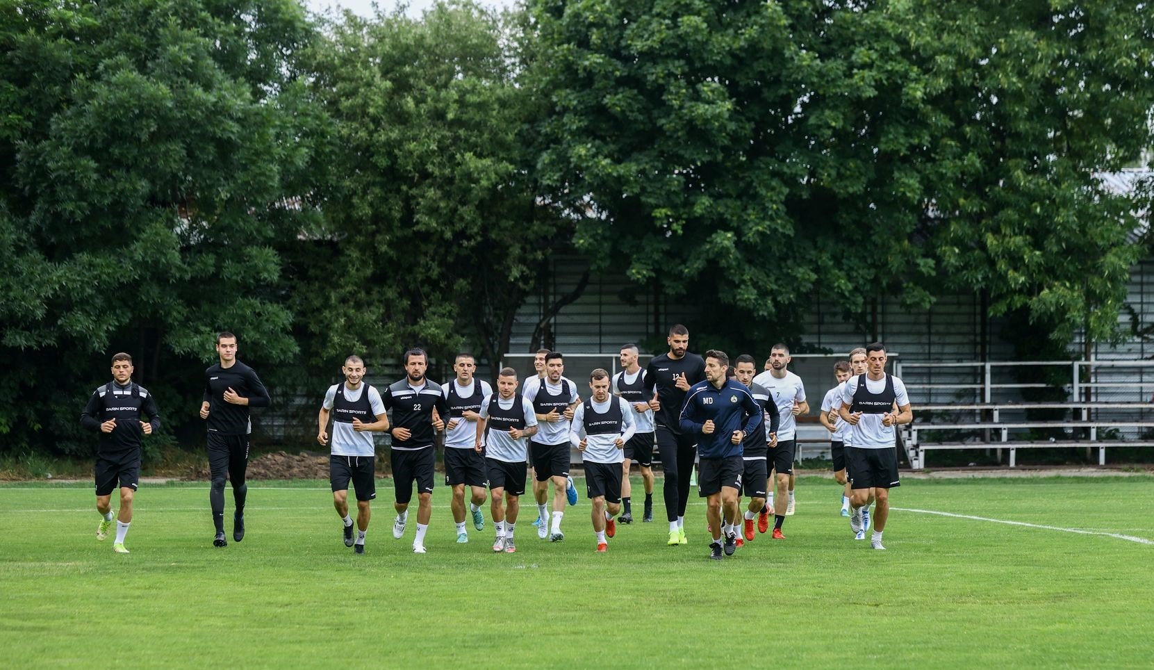 Славия обяви раздяла със северномакедонски защитник width=