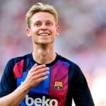 Барселона предлага нов договор на Де Йонг