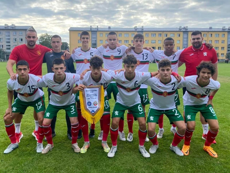 Играчи на Уест Хям и Атлетико в националния тим на България 9