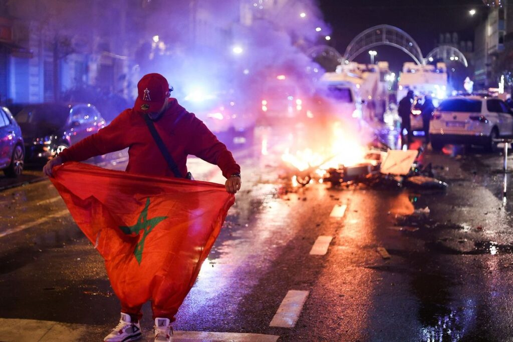 Масови размирици в Брюксел след загубата от Мароко