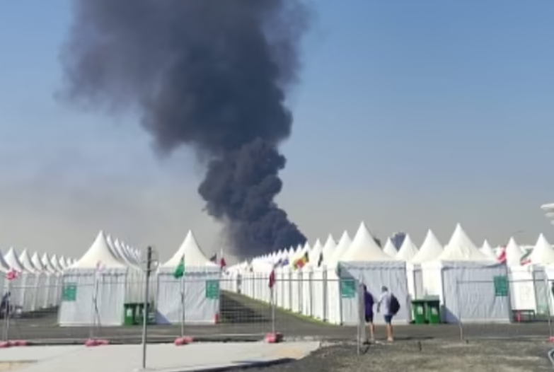 Сериозен пожар избухна в близост до фен-селището в Катар