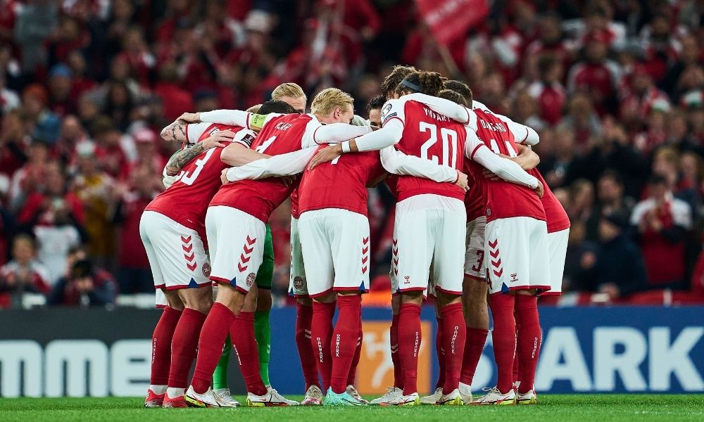 ФИФА забрани на Дания да тренира със “социални” фланелки