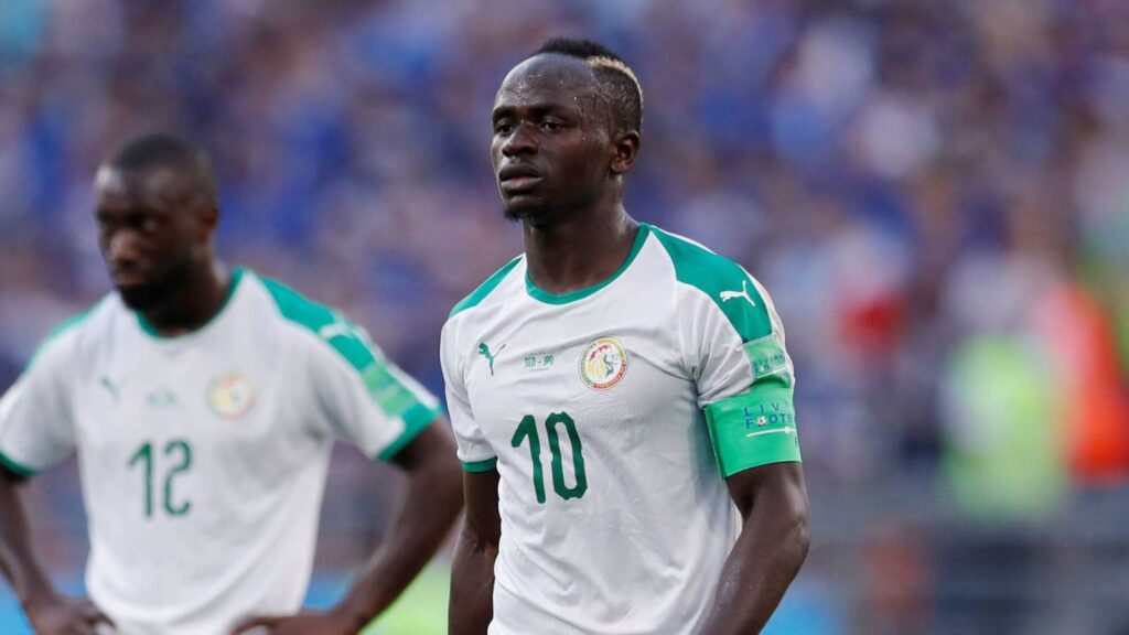Мане окуражи футболистите на Сенегал със специален пост