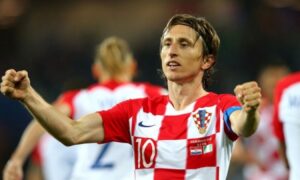 Лука Модрич не мисли да се отказва от националния отбор
