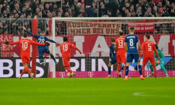 Късен гол на Кимих спаси Байерн Мюнхен срещу Кьолн на „Алианц Арена“
