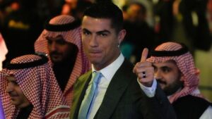 Кристиано Роналдо остава в Саудитска Арабия 10