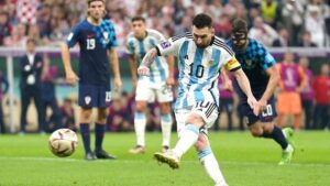ФИФА погна Аржентина и Хърватия