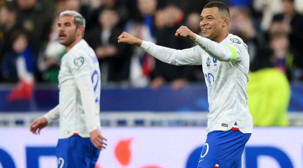 Феноменална Франция разби "лалетата" за старт на евроквалификациите 17