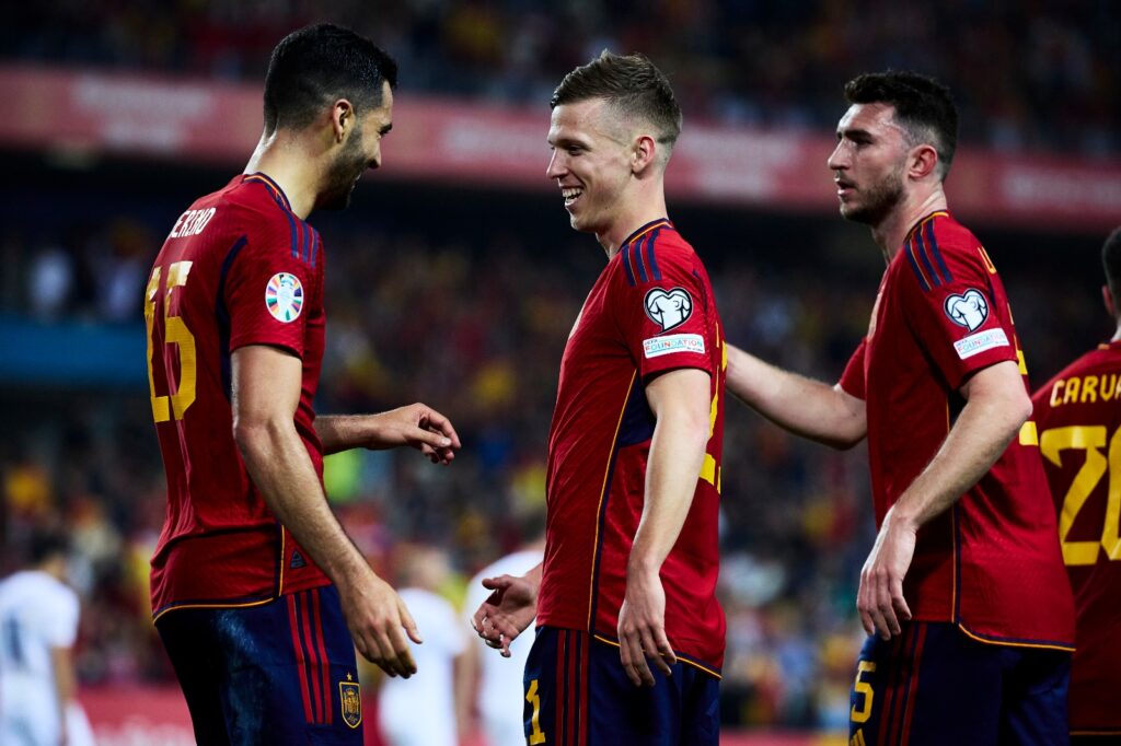 Испания с летящ старт в европейските квалификации, дебютант с 2 гола 11