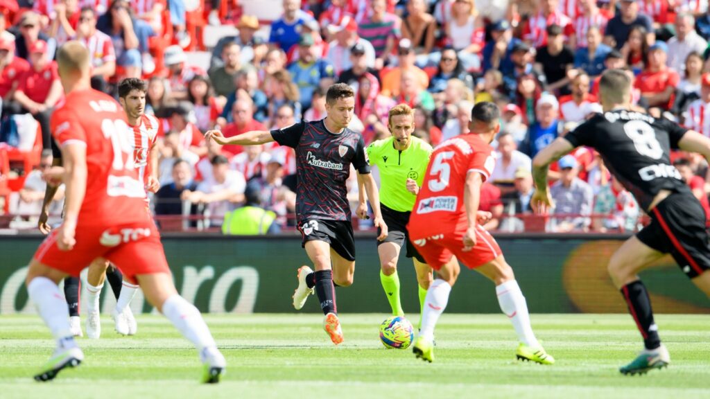 Атлетик Билбао засили надежидте си за Лига Европа с успех над Алмерия