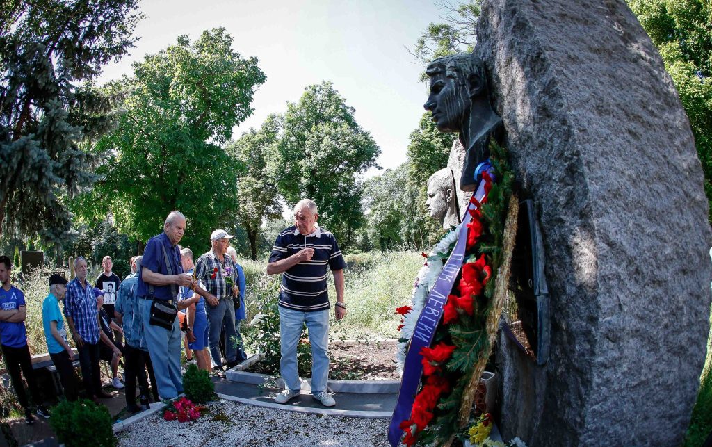 Боримиров поднесе цветя на гроба на Гунди и Котков