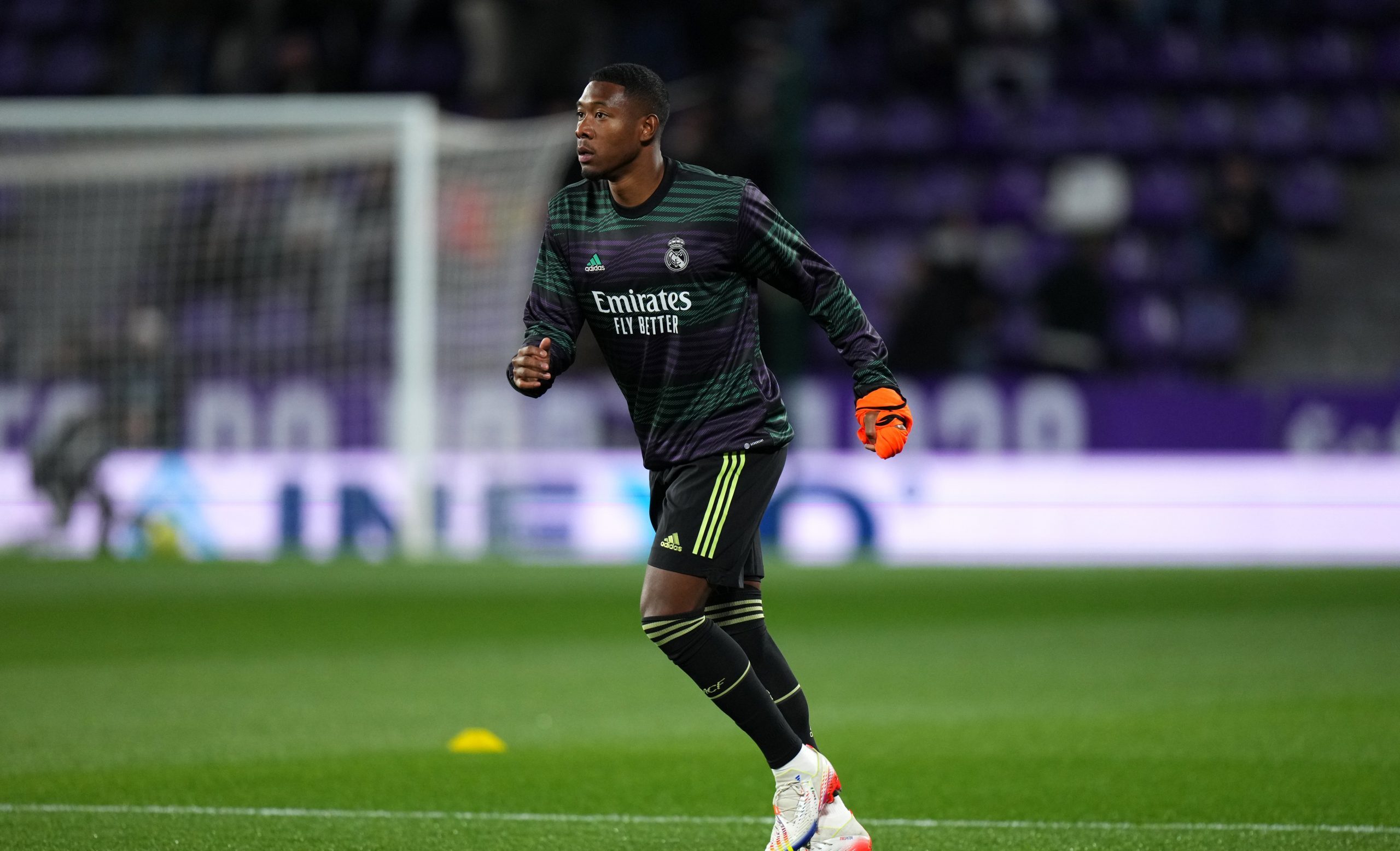 Давид Алаба смята да играе още дълго за Реал Мадрид width=