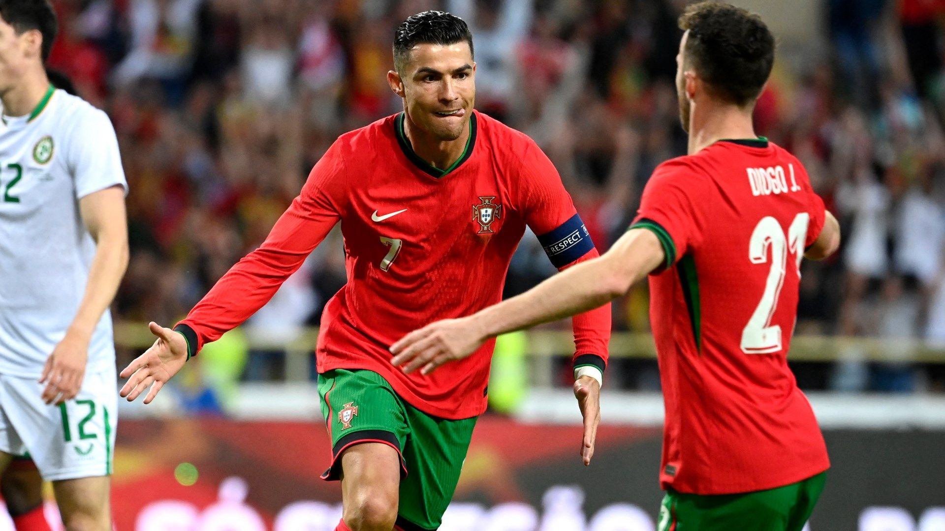 Португалия победи Чехия 2-1 след гол в добавеното време 20