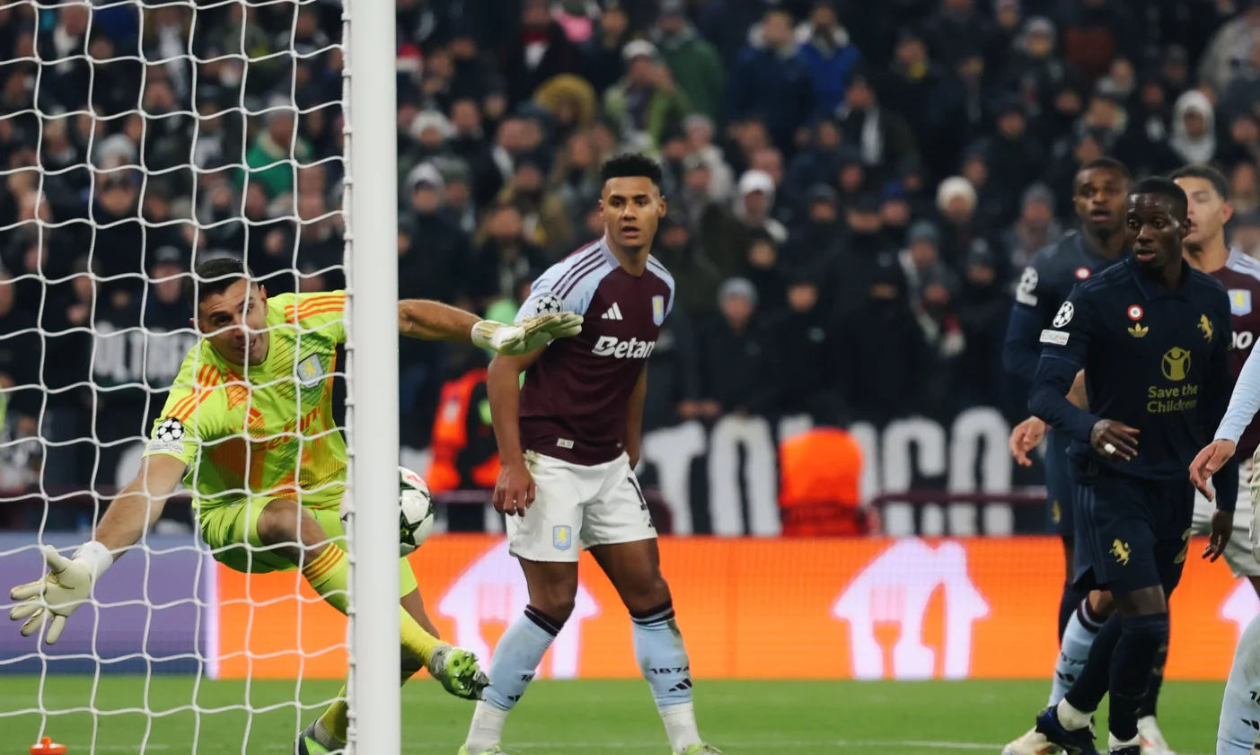 aston villa juventus martinez save