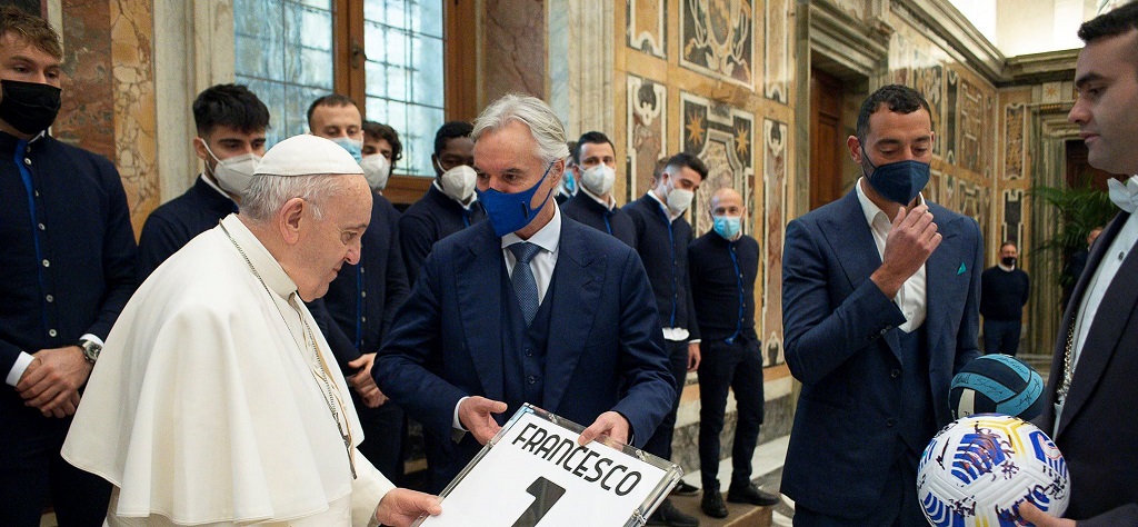 Папа Франциск поздрави отбора на Андрей Гълъбинов