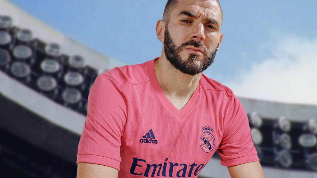 Реал Мадрид избра розовото