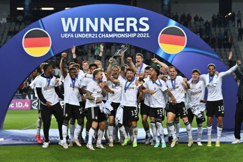 Германия е новият европейски шампион при младежите!