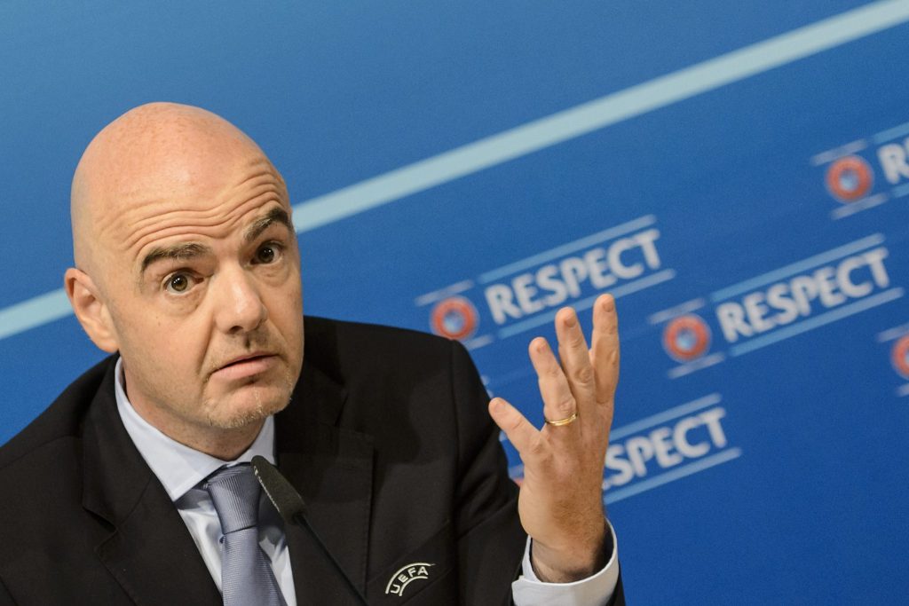 Президентът на ФИФА: Не трябва да се избързва с подновяването на сезона