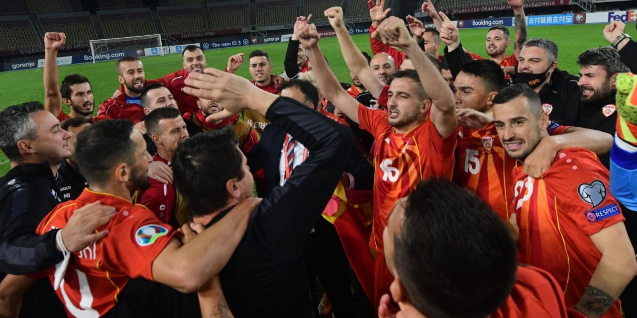 Среднощни празненства в Скопие след победата над Косово (видео) 1
