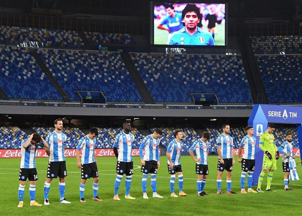 Наполи зарадва Диего с разгромна победа… с екипа на Аржентина