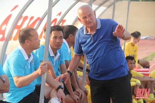 Без умора - Люпко пое виетнамски тим за втори път 2