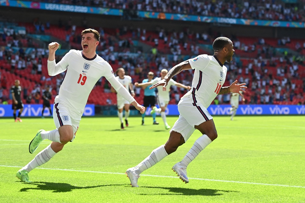 Стърлинг поведе Англия към триумфа срещу Хърватия на “Уембли”