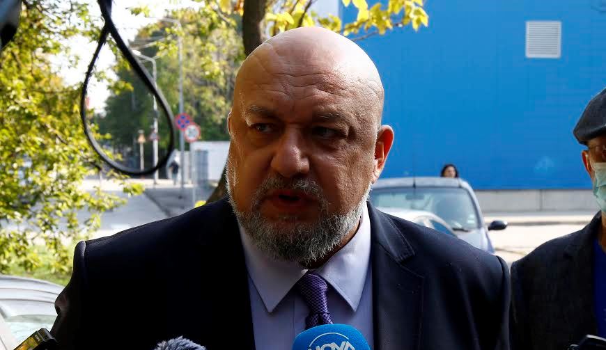 Кралев: Никой не трябва да се сърди, ако затворим стадионите