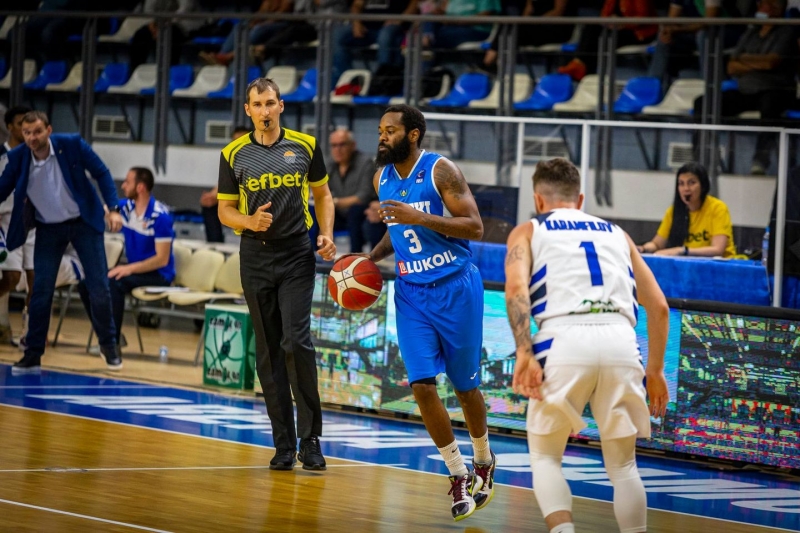 Левски Лукойл се съвзе в Самоков и измъкна пърия мач от финалите