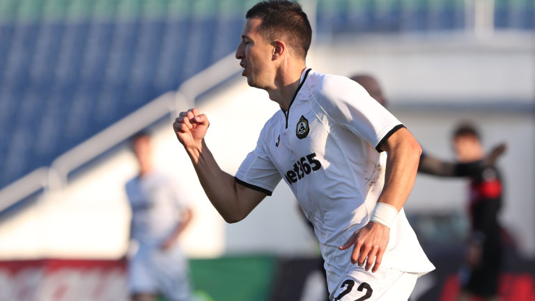 Славия – Ботев (Пловдив) 2:1, белите с 4-та поредна победа
