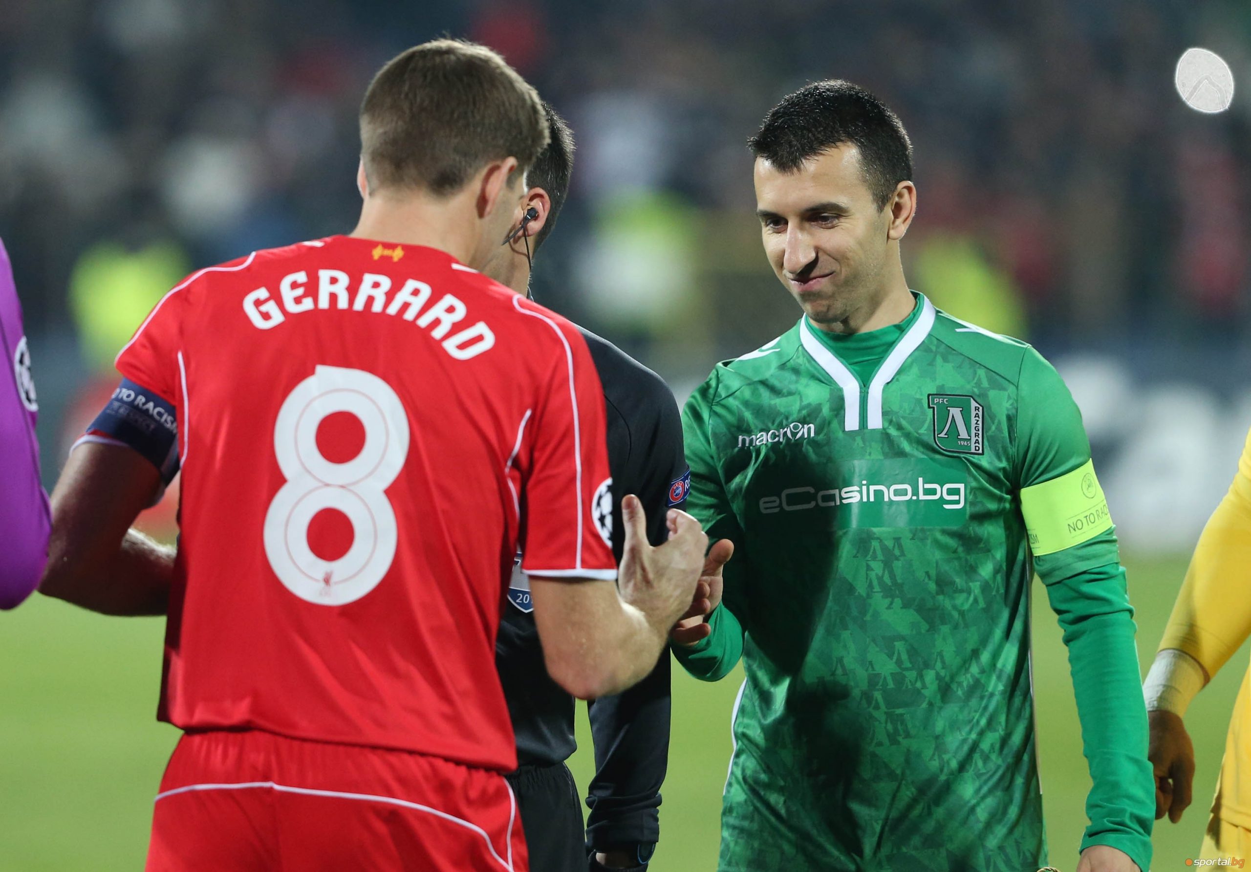 Лудогорец преподписа с капитана си width=