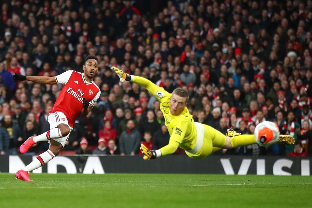 Арсенал победи Евертън в драматичен мач