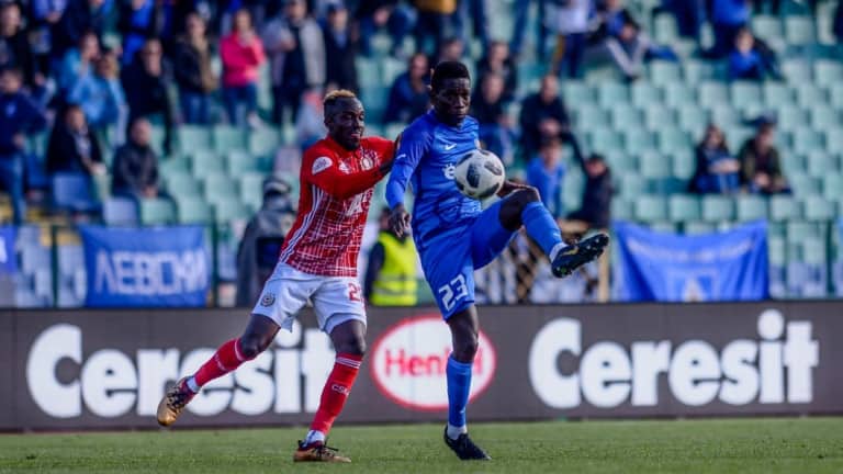 ЦСКА и Левски не се победиха в дерби с 6 гола