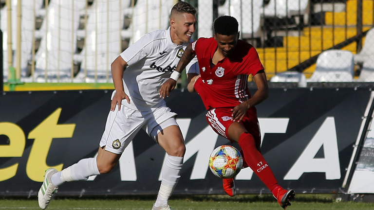 Славия и ЦСКА не се победиха и завързаха интригата за Европа