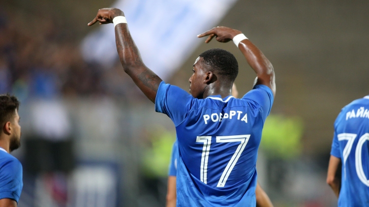 Два гола на Робърта в Стара Загора качиха Левски на 2-рото място width=