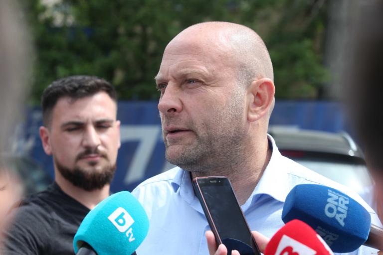 Тити: Нуждаем се спешно от 5 милиона, ако искаме Левски да оцелее width=