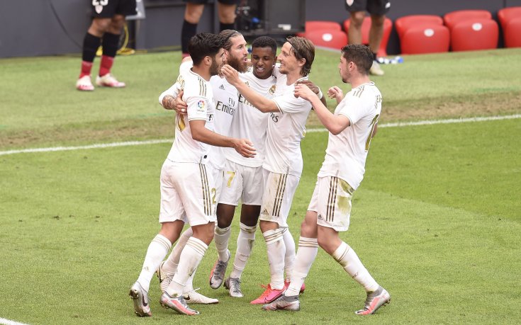 Играчите на Реал Мадрид се отказват от премии за да помогнат на клуба