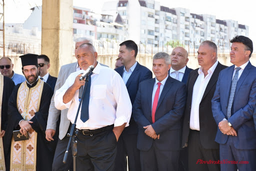 Борисов към феновете на Ботев: Ако парите не стигнат, ще дадем още width=