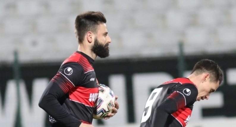 Димитър Илиев: Важното е, че успяхме да минем през иглени уши