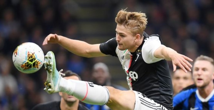 Обрат: Де Лихт пропуска реванша с Порто