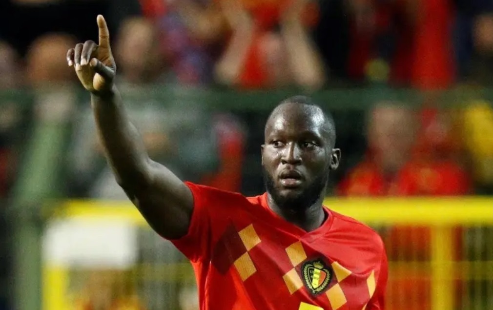 Лукаку се размина с COVID-19, ще помага на Белгия