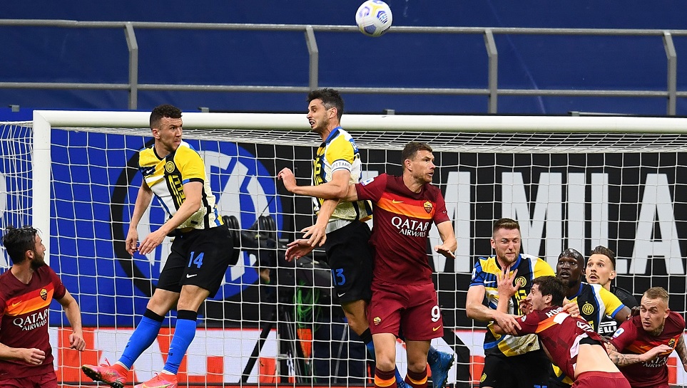 Рома преклони глава пред шампиона Интер