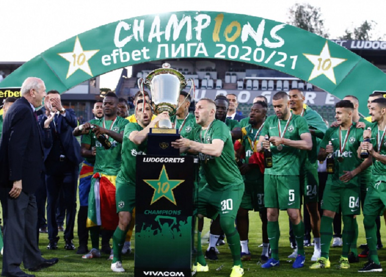 Моци остава на работа в Лудогорец, след като окачи бутонките