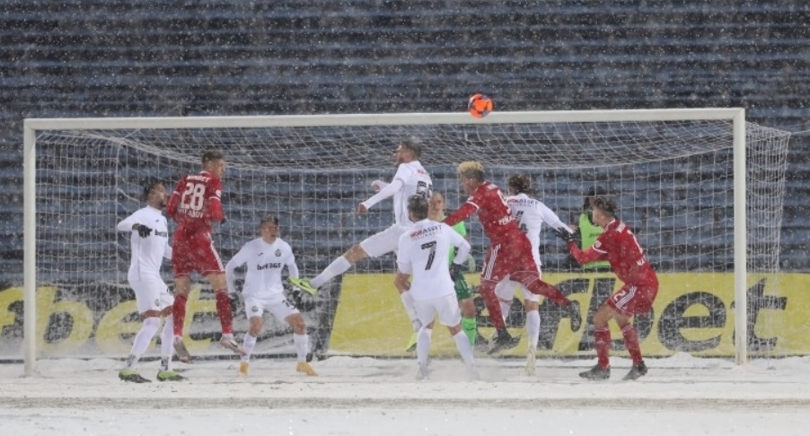 ЦСКА излъга Славия в снежен кошмар на “Овча купел”