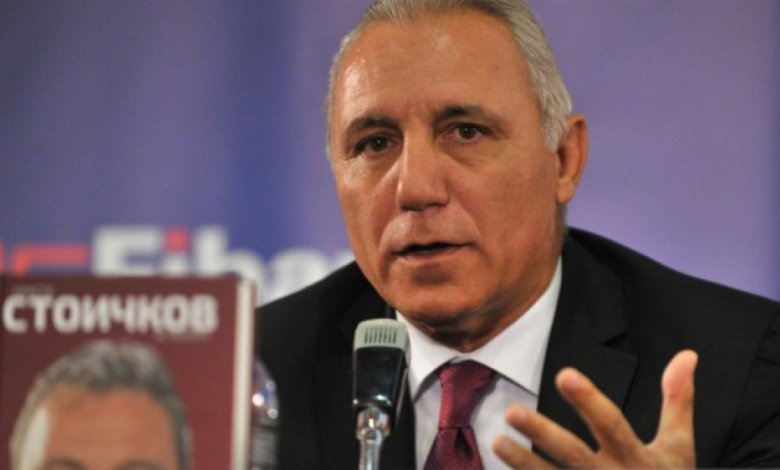 Стоичков взе ексклузивно интервю от Куман като треньор на Барса width=