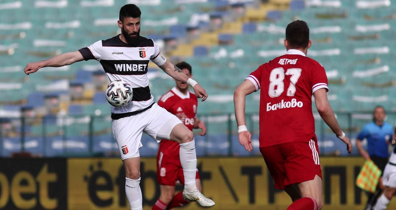 Илиев: Добре, че има ВАР, ще свирят повече дузпи срещу Лудогорец width=