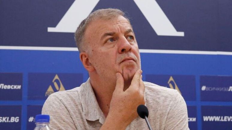 Сираков иска 200 милиона долара гаранция от Диксън за сделката